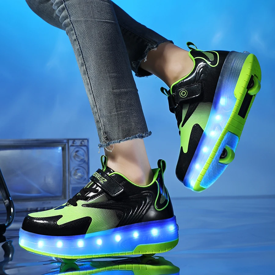 Boys Girls Roller Shoes LED Light Up USB Charging Children Roller Skate Casual Skateboarding Shoes Sports Shoes Kids Sneakers