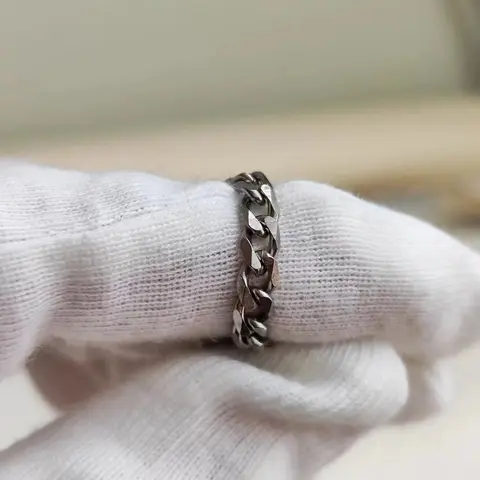 Herrhalsband med hypoallergent titankedja på 4,1 mm, lätt och hållbart smycke, present till allergikänslig hud. 10 best sales titanhalsband - №2