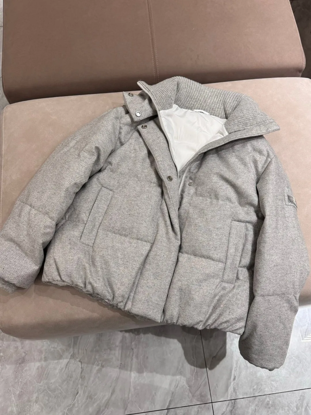 Casual solid color goose down filled puffer