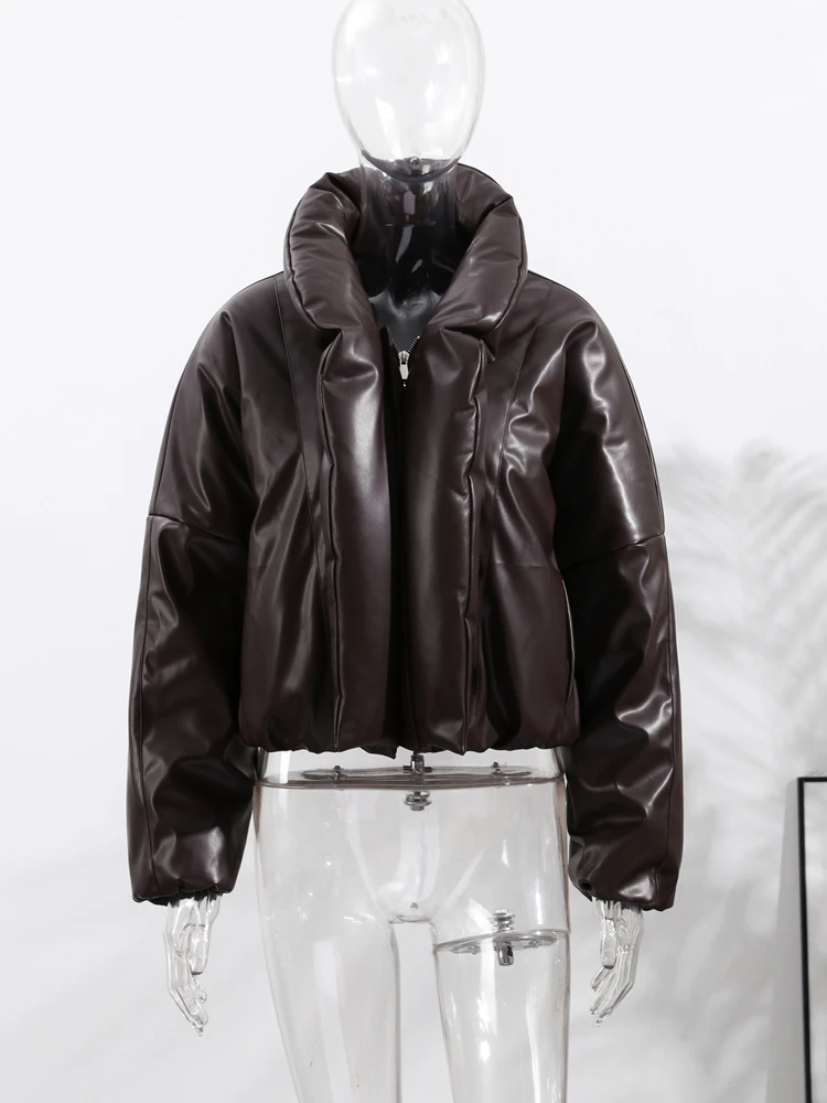 

Утепленная короткая куртка из искусственной кожи в стиле ретро, женские классические куртки большого размера на молнии с лацканами, женская осень 2025 г., повседневная шикарная уличная верхняя одежда