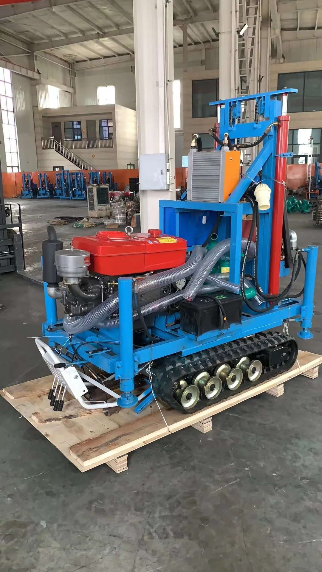 맞춤형 소형 디젤 구동 크롤러 시추 장비 (우물용, 맞춤 깊이 150m~250m)