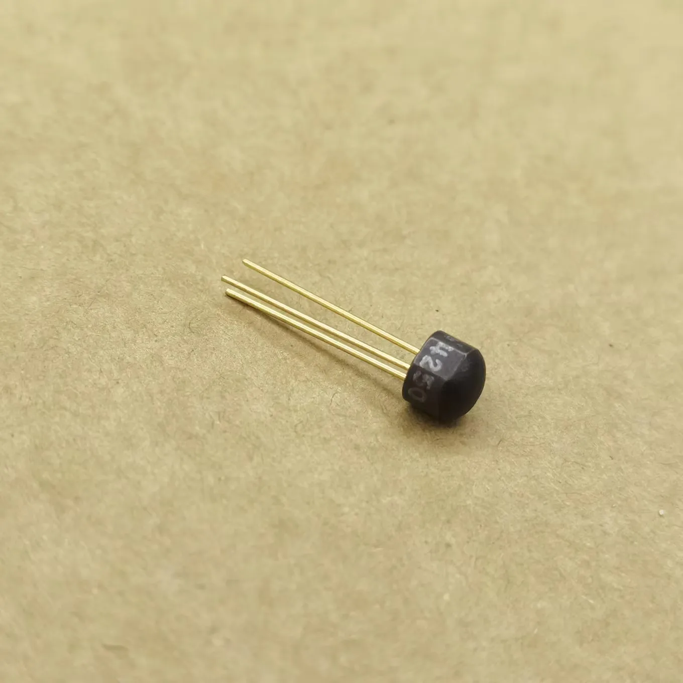 Original neuer 100% 2N4275 2N4250 Importtransistor (Induktor) – Detail 2