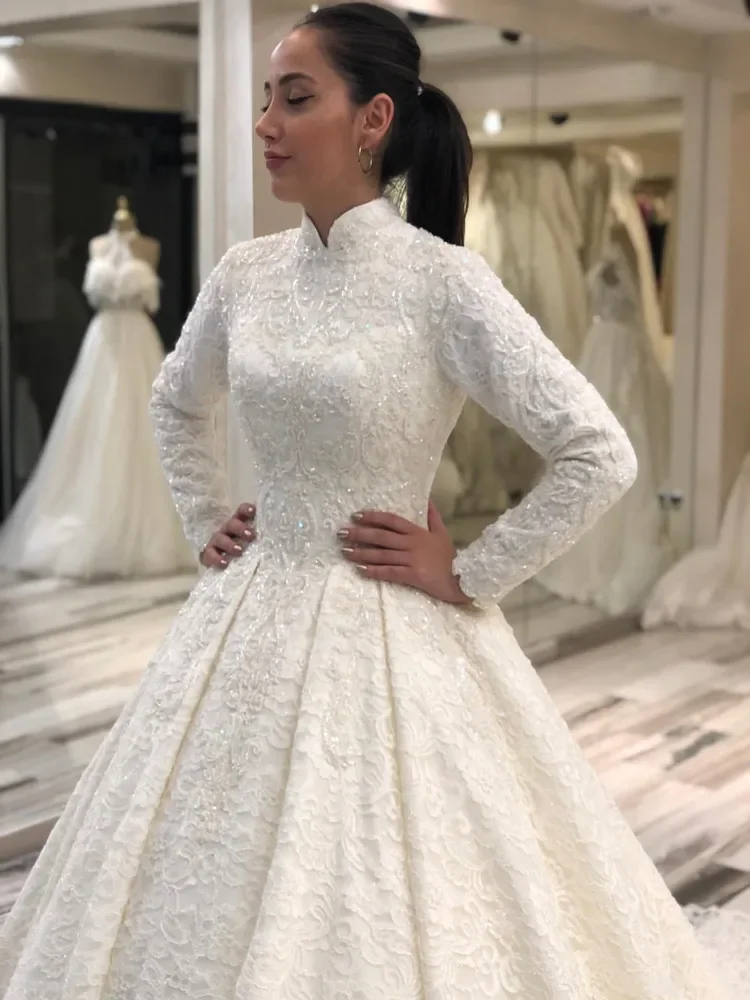 Customized Well Design Muslim Lace Wedding Dresses Vestidos De Novia Sweep Train A-Line Long Sleeves Heavy Pearls Bridal Gowns