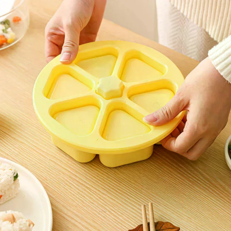 Cavity Triangle Sushi Mold Rice Ball Press Maker Non-stick Sushi Maker Kitchen Tools Bento Box Meal Supplies For Seaweed 6-in-1