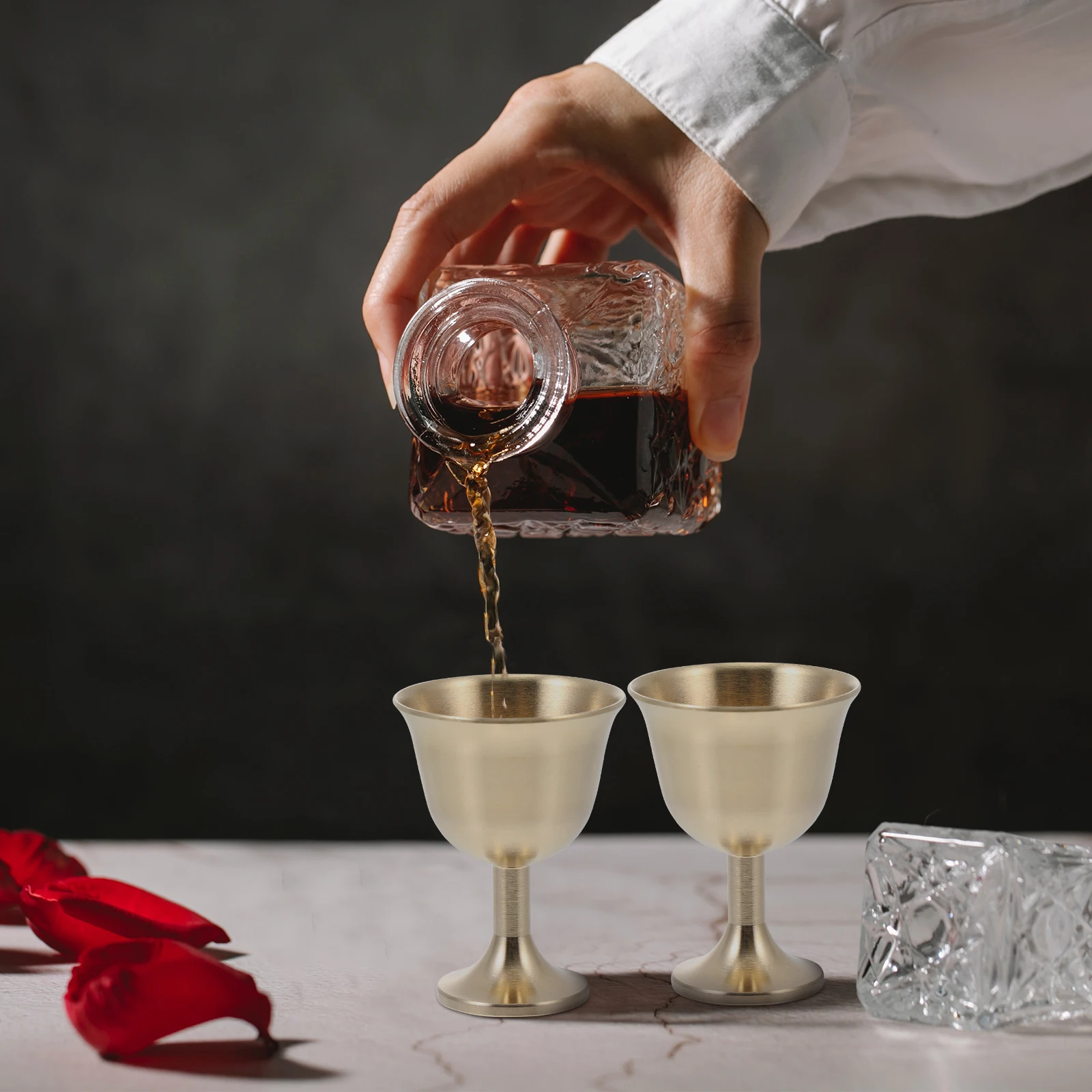 

2pcs Copper Cup Pure Handmade Chalice Goblet For Cocktail Beer Wine Iced Drinks Barware Mug Household Decor