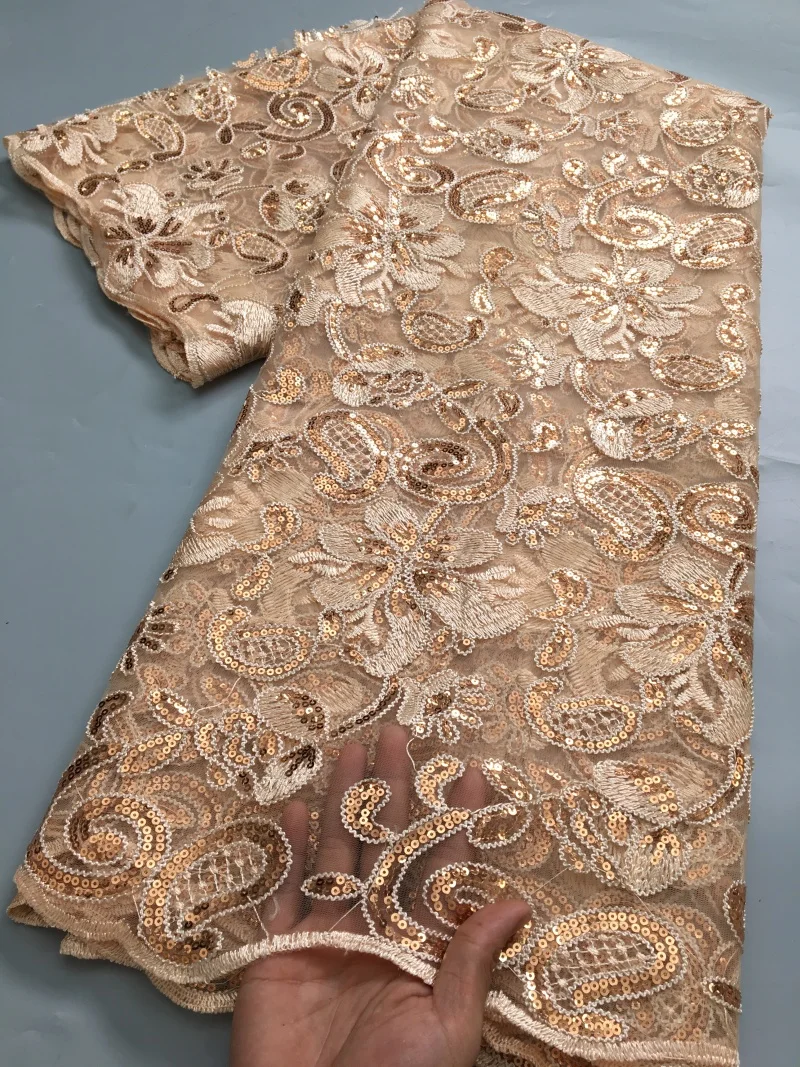 2026 neue Stil Afrikanische Party Tragen Champagner Gold Mesh Spitze Stoff Pailletten Stickerei Perlen Französisch Net Spitze