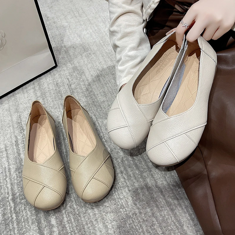 

New Women Slip-on Leather Loafers Ladies Casual Round Toe Cute Flats Nurse Shoes Sneakers Spring Autumn Fashion Ballet Shoes
