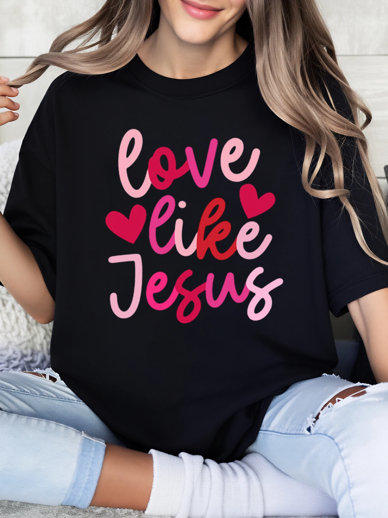 

Love Like Jesus Heart Print Valentine T-Shirt Women's Casual Wear for Daily Outings and Church Activities Black Plus-Size