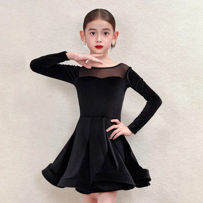 شتاء جديد ممارسة الرقص اللاتينية ملابس الأطفال فستان المرأة المخملية الراقية الأداء فستان محكم من عند الصدر ويتدلى بشكل واسع