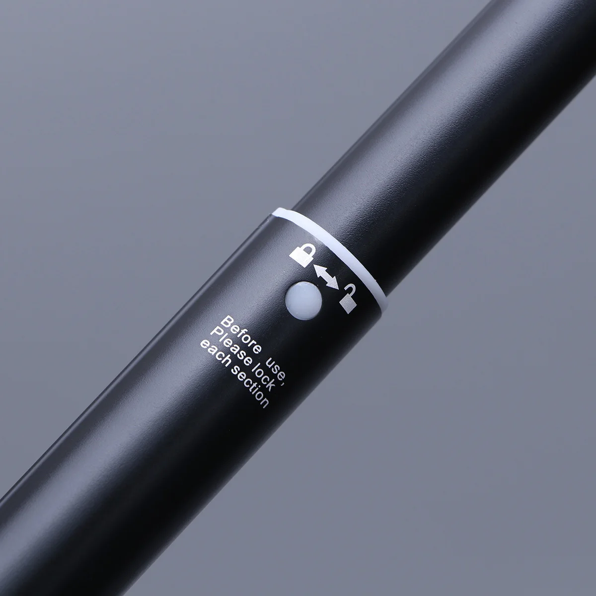 

Interactive Puppy Toys Extendable Flirt Pole for Dogs Chasing Pet Exercise Stick Fun Training Tool Size L