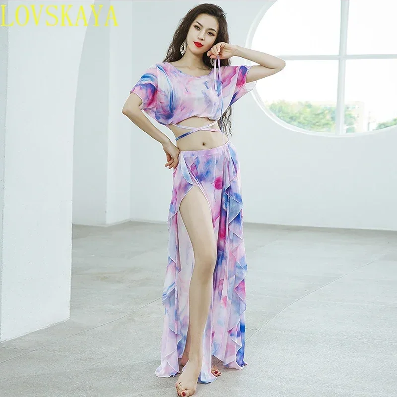 

Комплект для танца живота, групповой топ для восточных девушек, сексуальная юбка с разрезом, комплект из 2 предметов, костюмы для выступлений индийской танцовщицы, сценические костюмы