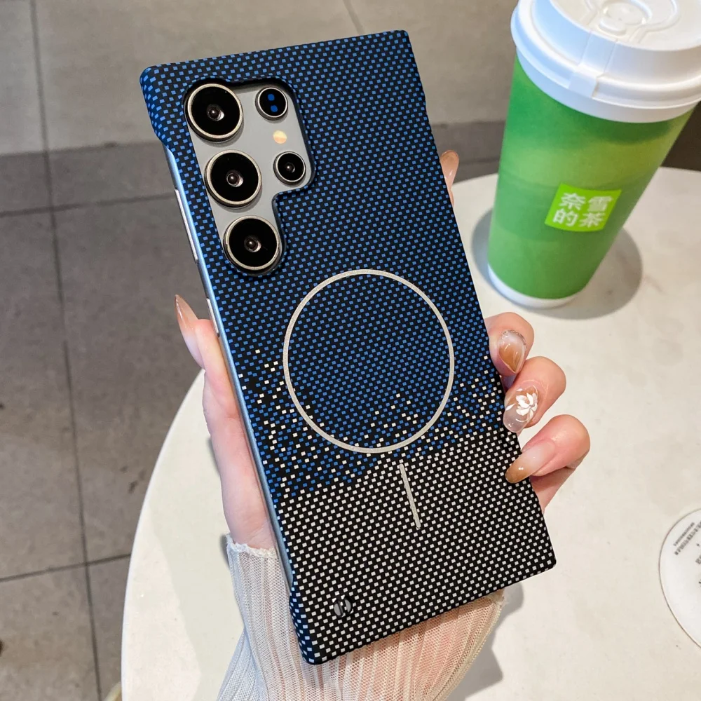 حافظة شحن لاسلكية مغناطيسية من ألياف الكربون بدون إطار لهاتف سامسونج جالاكسي S25 Ultra S24 S23 Plus غطاء صلب رفيع للغاية غير لامع