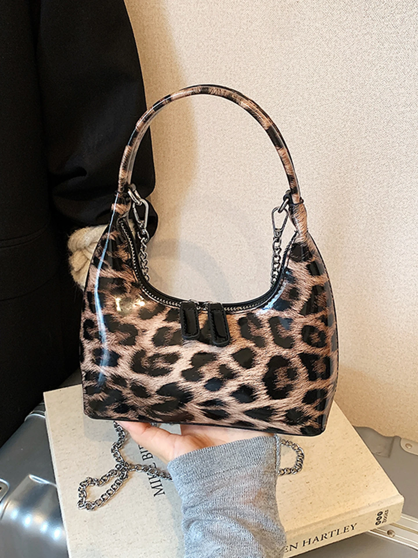 

Personalized Leopard Print Single Shoulder Bags for Women Fashion Texture Versatile Chains Crossbody Bag Vintage Handbags