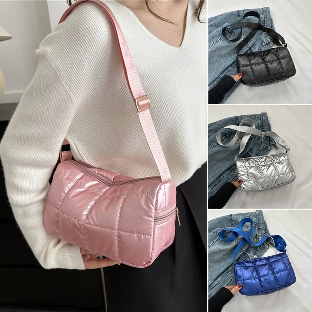 Damskie eleganckie pikowane torby na ramię chmura plisowana torba bąbelkowa moda proste torby dojazdy w jednolitym kolorze torby na zakupy
