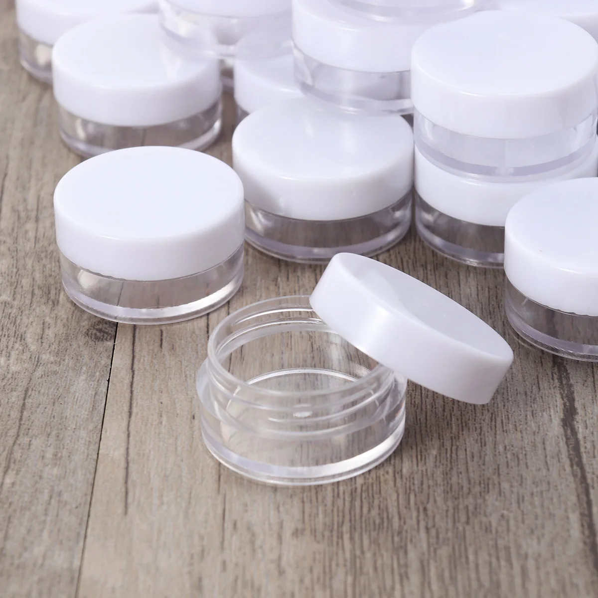 

50pcs 5G Mini Empty Travel Bottles Plastic Jars Cream Containers For Facial Ointments Skincare Sample Storage