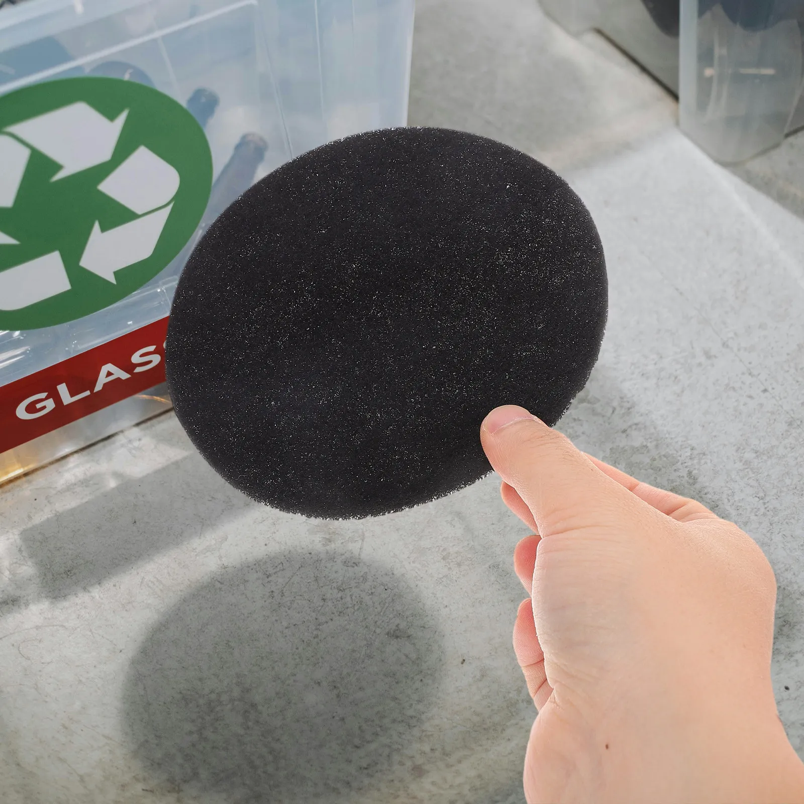 12Pcs Activated Carbon Filter Pads for Compost Bin Trash Can Filter Replacement Lightweight Kitchen Garbage Bin Deodorizer