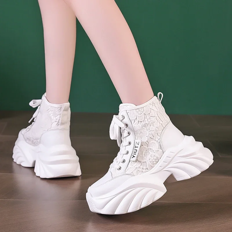 Fashion Women Chunky 8.5CM Platform Motorcycle Boots Lace Up Thick Bottom Ankle Botas Mujer High Top Punk Sneaker Shoes Autumn