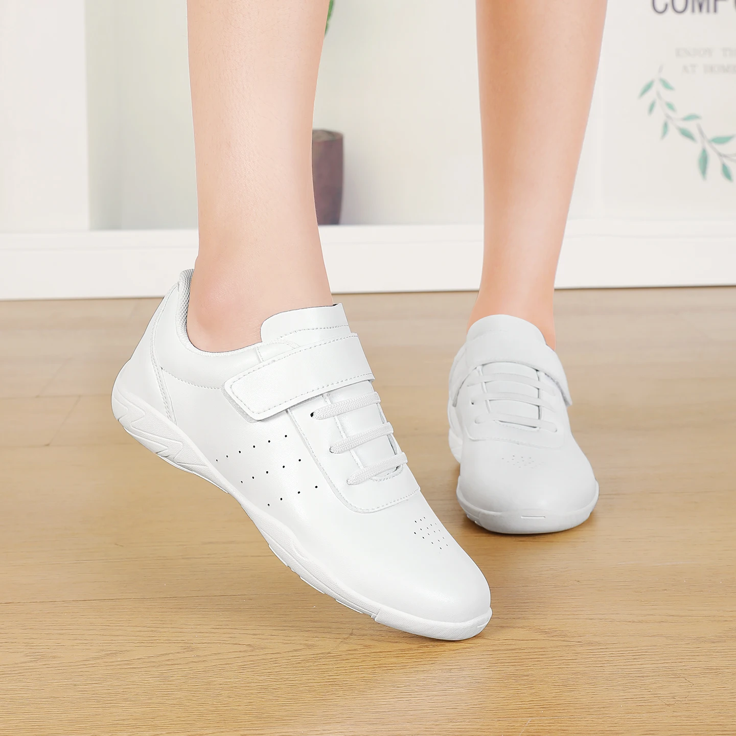 

9255 Girls White Leather Sneakers Non Slip Cheerleading Shoes For Aerobics Gym Fitness Sports Wear Workout Sports Dancing Shoes