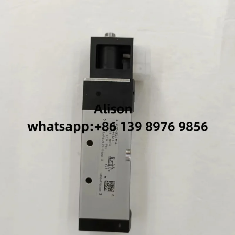 

VUVS-LK25-M52-AD-G14-1B2-S 8043218 FESTO-Type Pneumatic Solenoid Valve Brand New