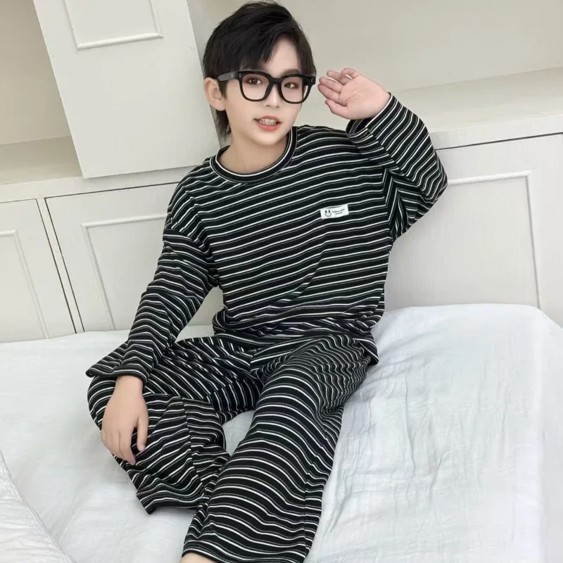

Autumn Winter 2025 New Kids Korean Style Cozy Loungewear Sets Big Kids Unisex Cotton Blend Retro Striped Pajamas Fit Warmth