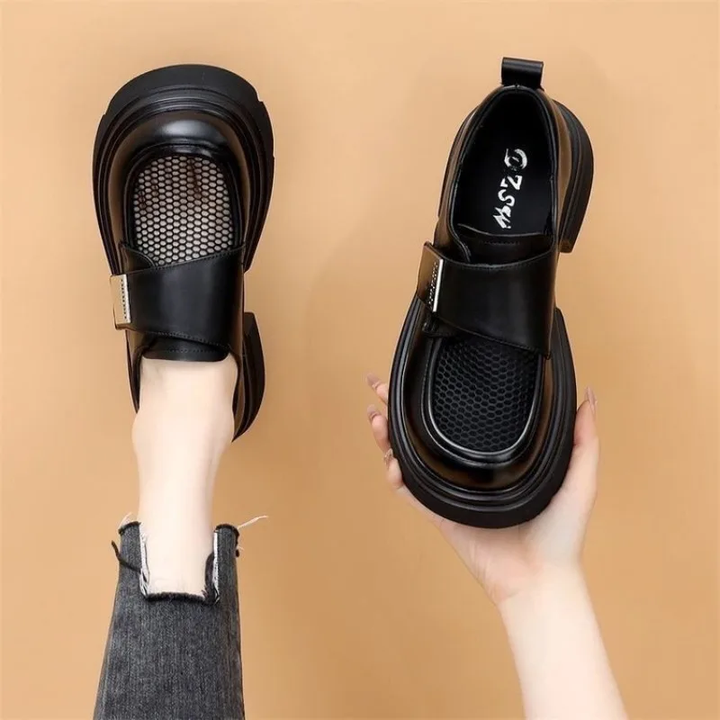 

Дышащая офисная женская обувь с сеткой, летняя удобная обувь на плоской подошве на толстой подошве, модная уличная повседневная женская кожаная обувь, новая