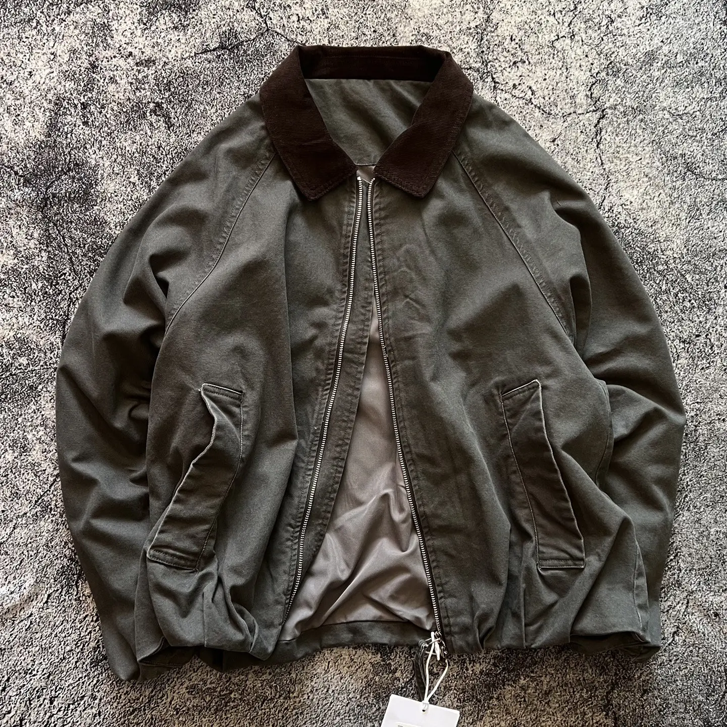 

Мужская короткая куртка из 100% хлопка, плотная, с эффектом потертости, в американском винтажном стиле, свободного кроя, со спущенным плечом, оверсайз, верхняя одежда / топ