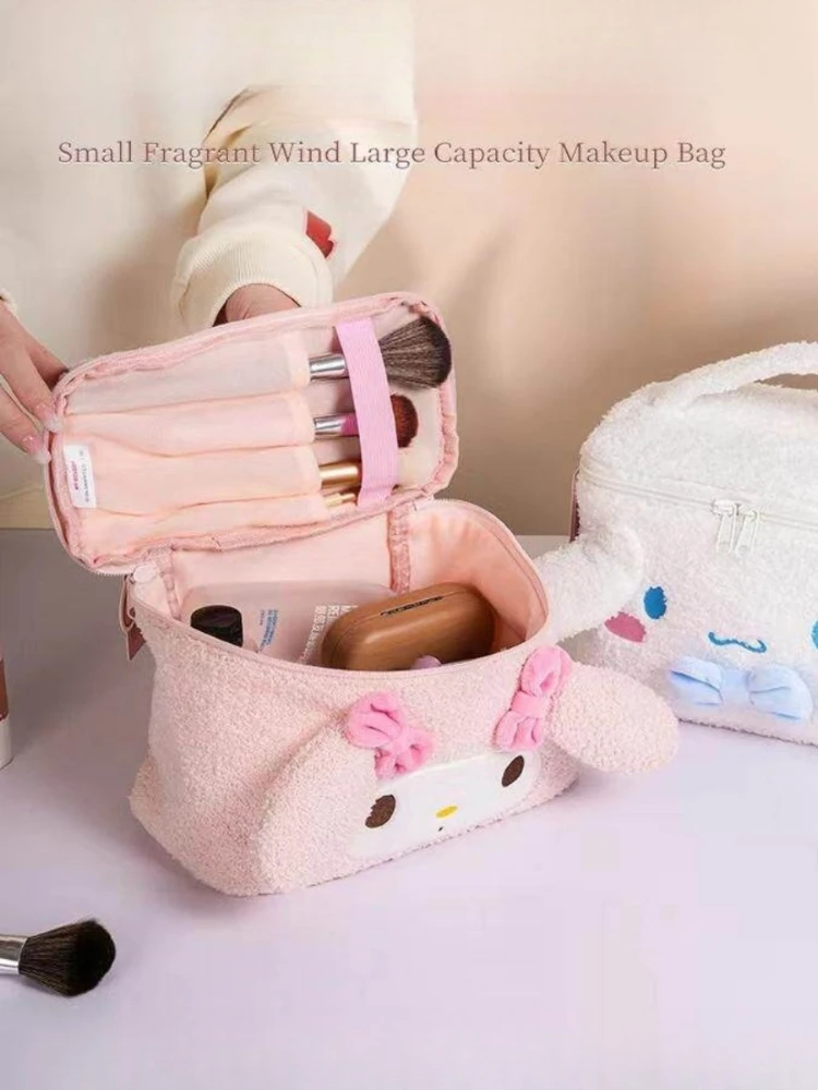 Urocza kosmetyczka 3D Sanrio o dużej pojemności, pluszowa, My Melody, przenośna, Kuromi, HelloKitty, Cinnamoroll, słodkie anime, prezenty świąteczne. — 2