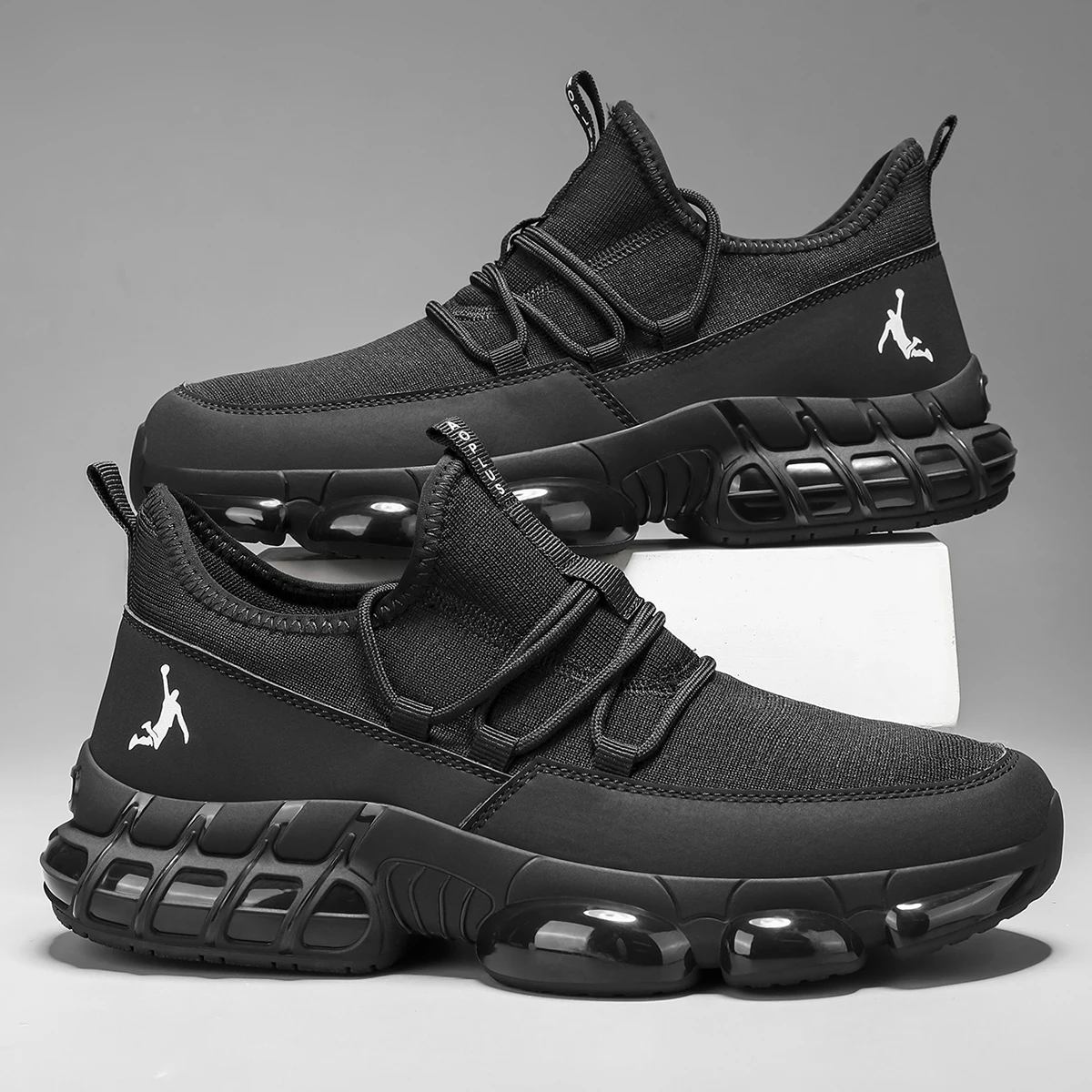 

Мужская спортивная повседневная обувь, новый летний стиль, модные и удобные кроссовки из трикотажной сетки с полосатым цветным дизайном, удобный и дышащий верх из однотонной ткани с перфорацией, повседневная обувь для мужчин на шнуровке, удобная эластична