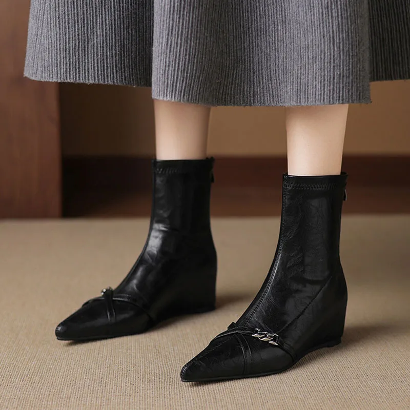 

Женские ботильоны Phoentin, черные туфли на танкетке с острым носком и металлическим декором, коричневые женские туфли большого размера FT4169