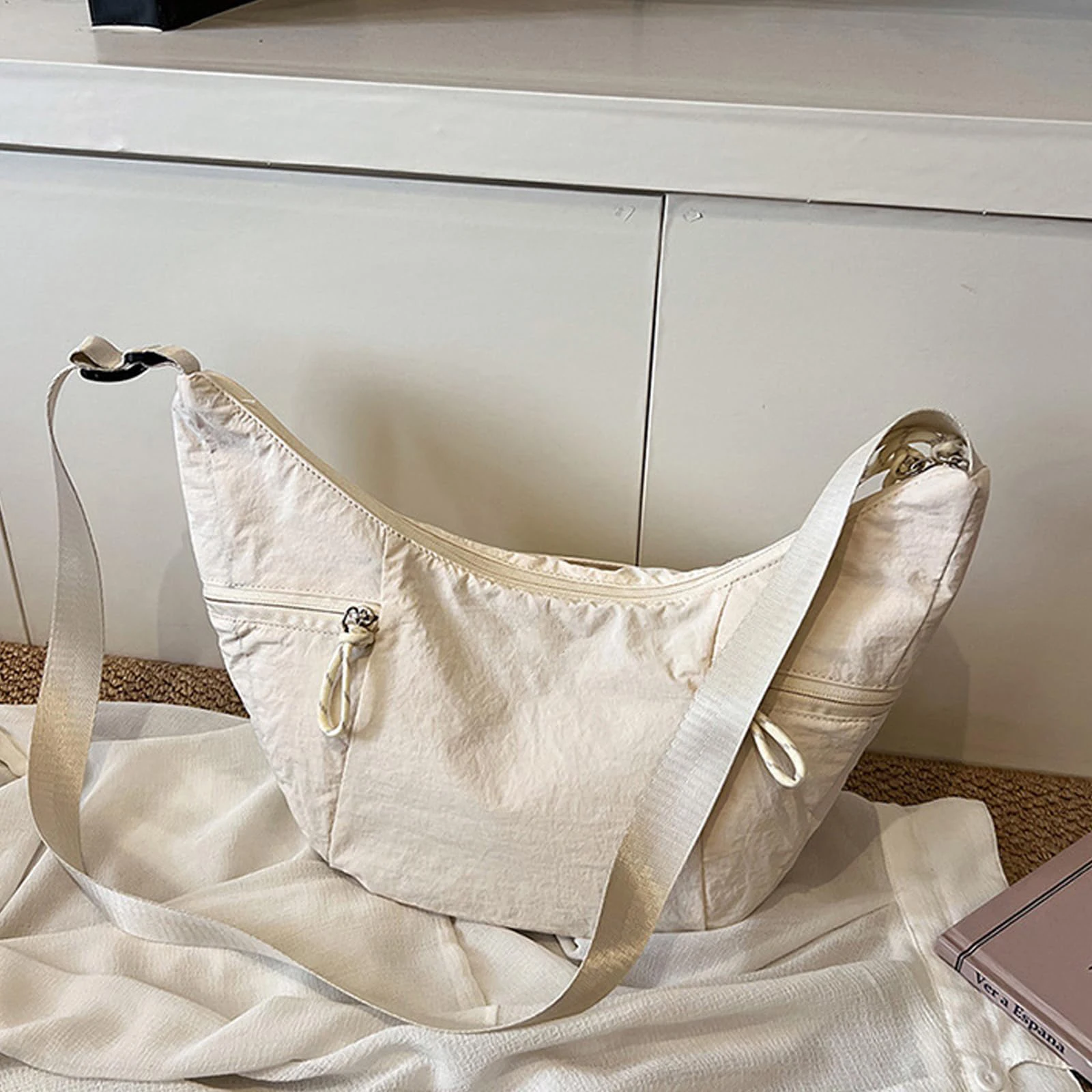 

Women Crossbody Bag Lightweight Shoulder Bag with Zipper Trendy Crescent Sling Purse Adjustable Strap Casual Travel Handbag