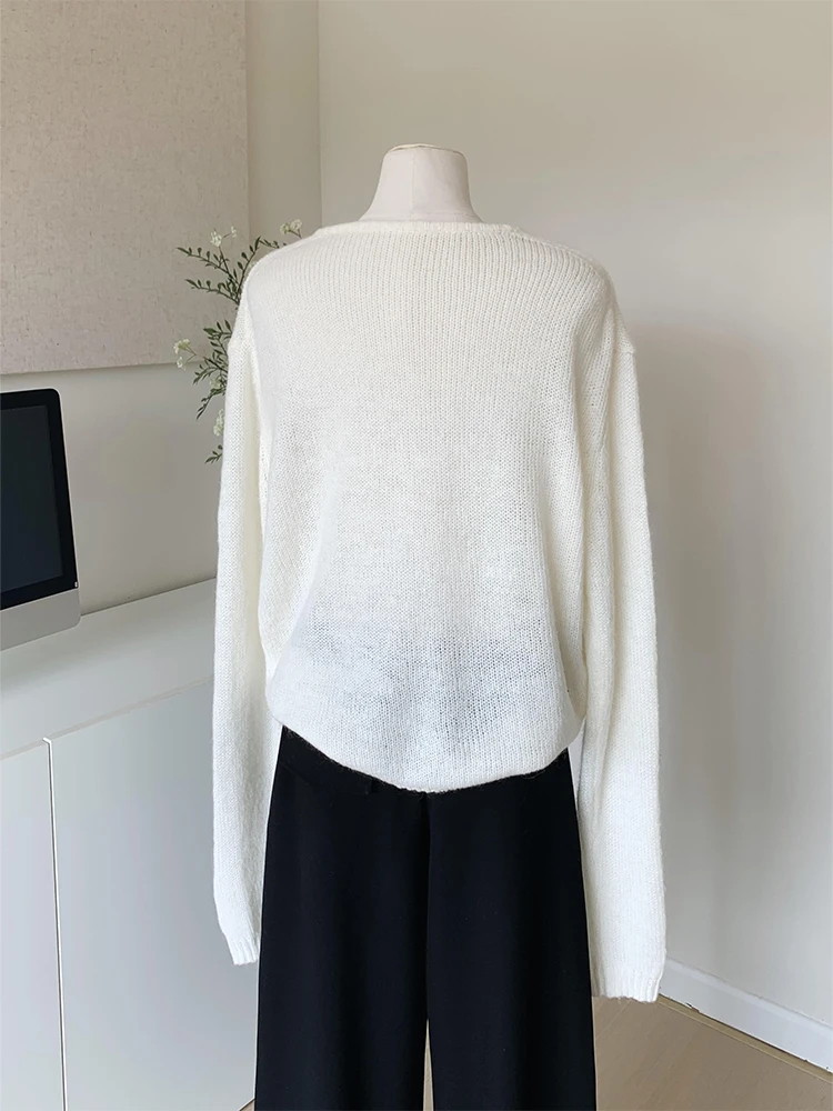 Women's White Pullover Sweater Knitted Harajuku Y2k Long Sleeves V-Neck Cashmere Sweater 2000s Vintage Aesthetic Clothes Autumn