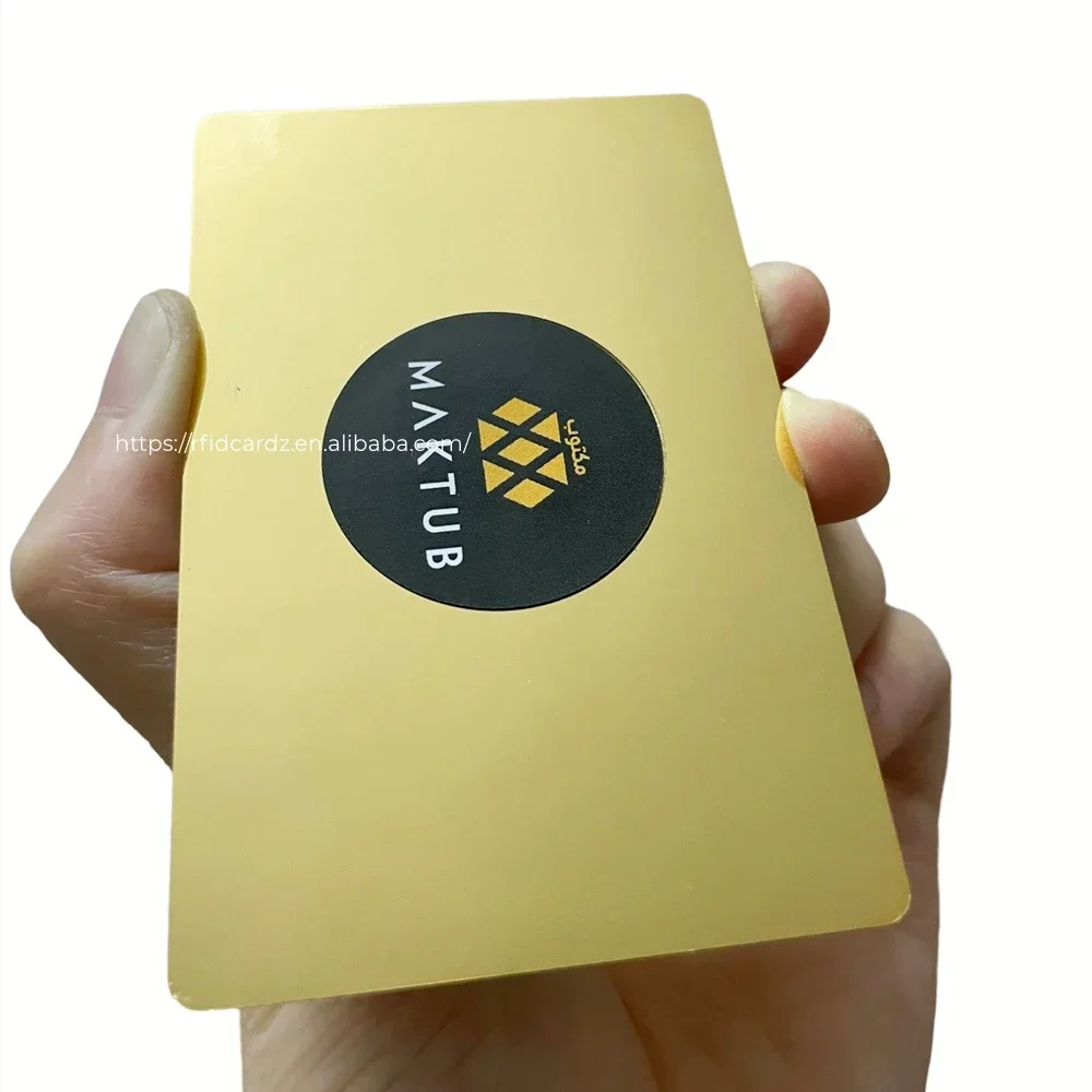 

Programmable Rfid Social Media Gold Metal Nft Card Metal Business Card Blank with n Tag213 Chip