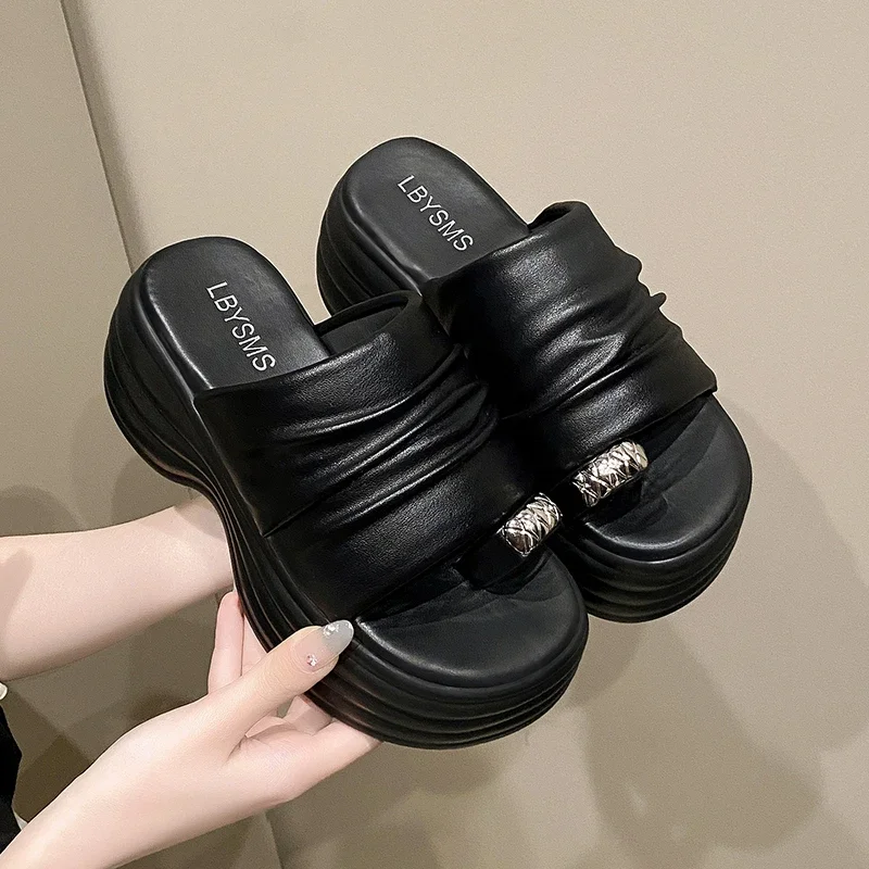 

2025 Summer New Pinch Toe Slippers Womens Platform Gladiator Shoes Flip Flop Pleated Soft Leather Comfortable Thick Sole Sandal