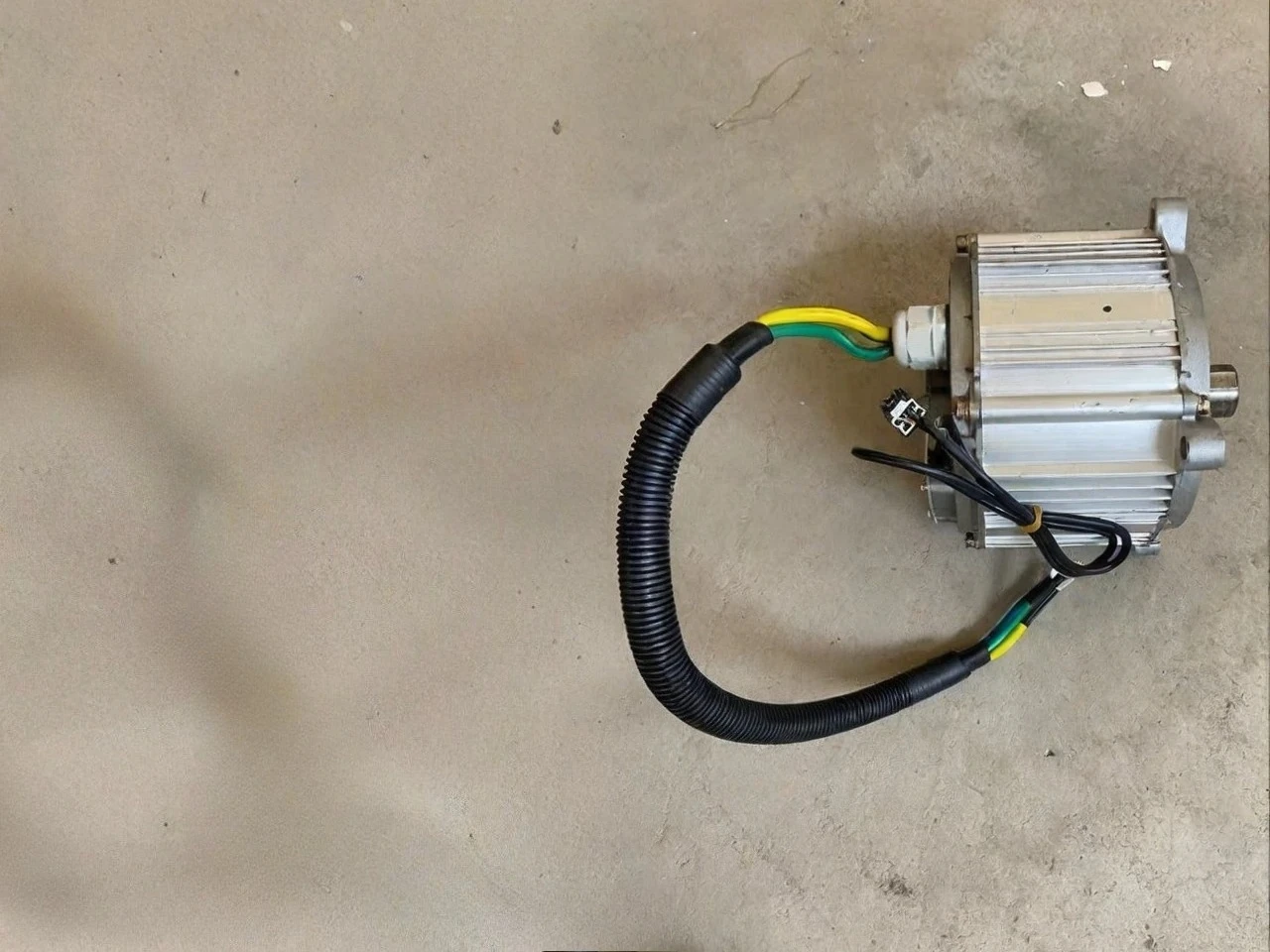 Motor listrik kendaraan empat roda, DC tanpa sikat motor 64V/72V kecepatan tinggi magnet permanen kecepatan tinggi