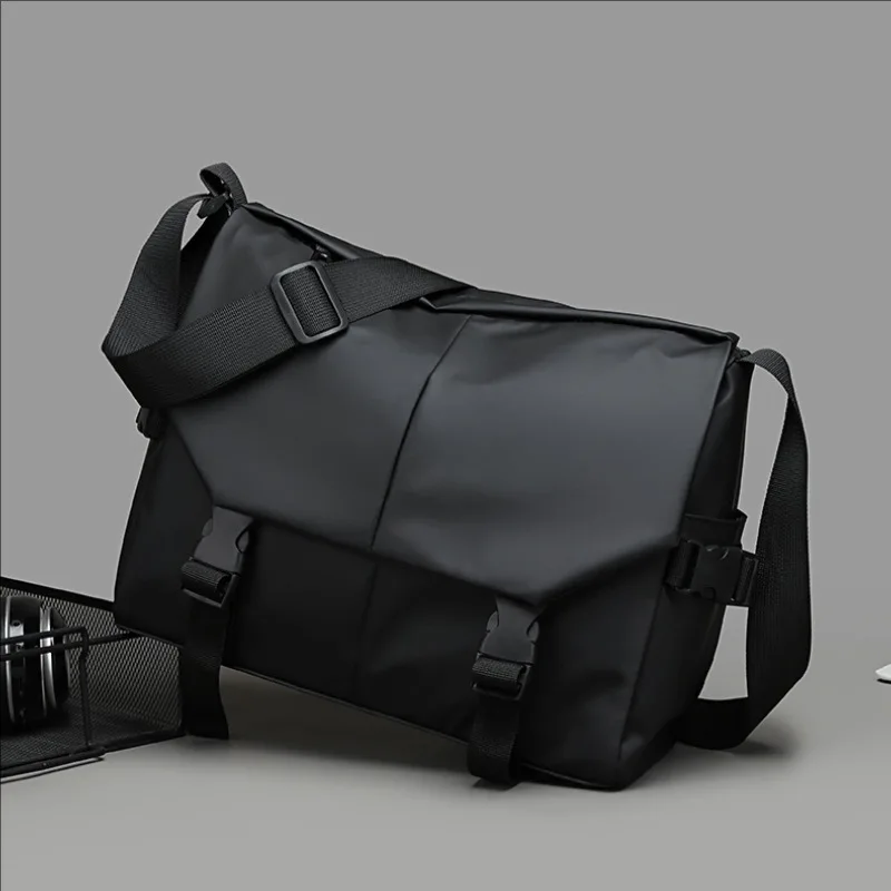 New Men's Casual Crossbody Bag Large Capacity  Storage Lightweight Oxford Shoulder Bag Fashionable Daily Travel Messenger Bag