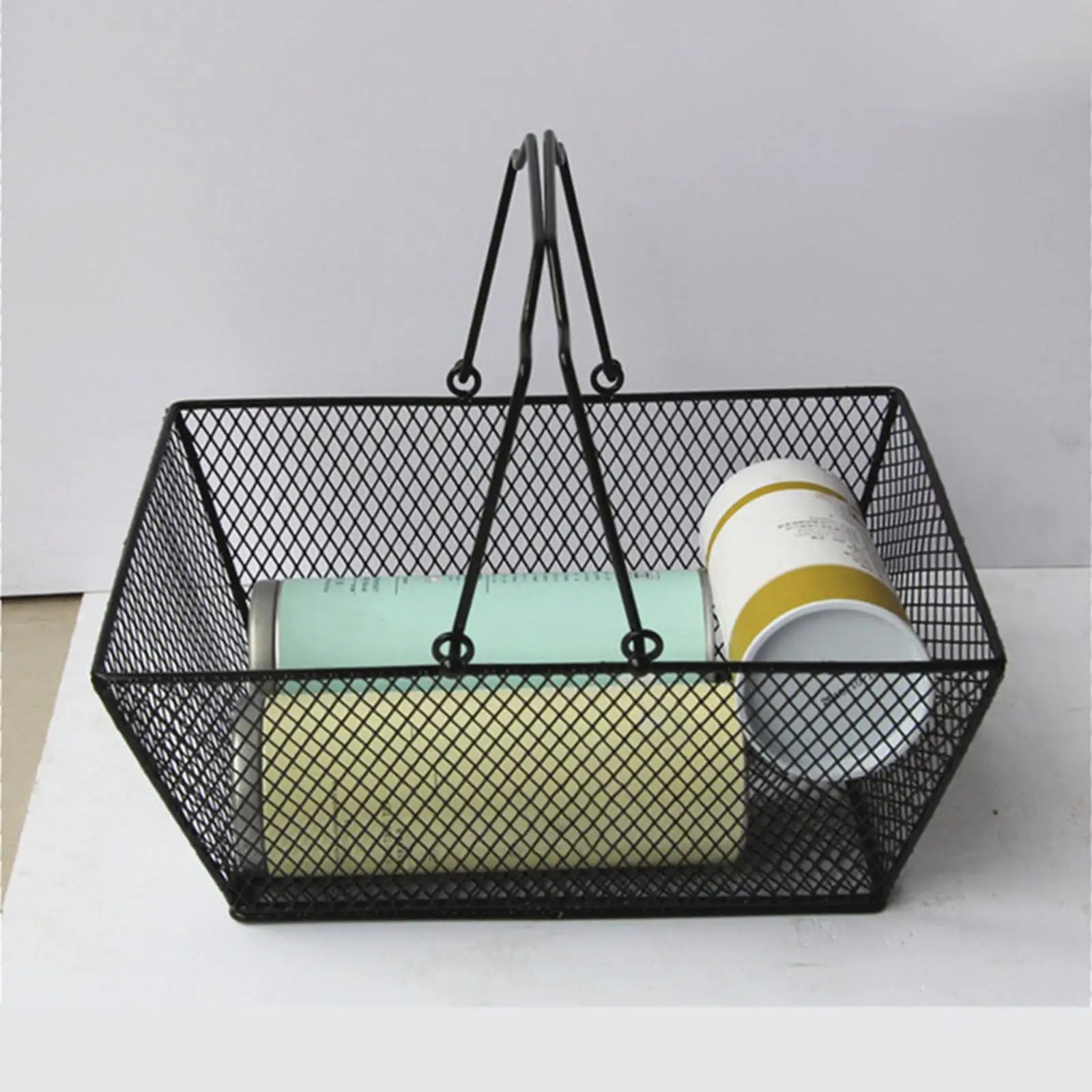 

Shopping Basket with Handles Storage Sturdy Wear Resistant Iron Wire Mesh Basket Portable for Grocery Kitchen Boutique Bar