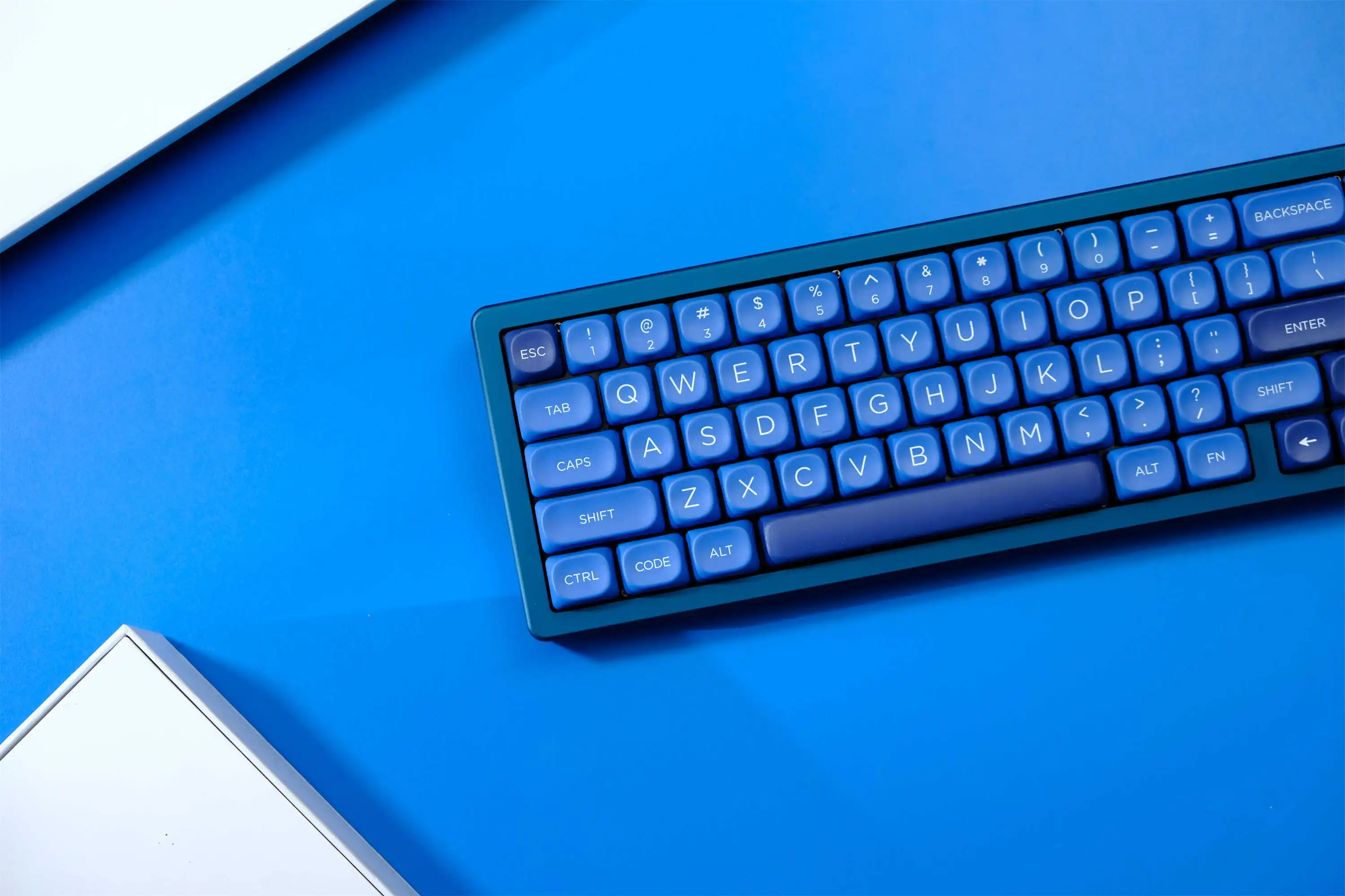 GMK Striker PBT Keycap, 126 Keys Keycaps MOA Profile DYE-SUB Personalized GMK Striker Keycaps For Mechanical Keyboard