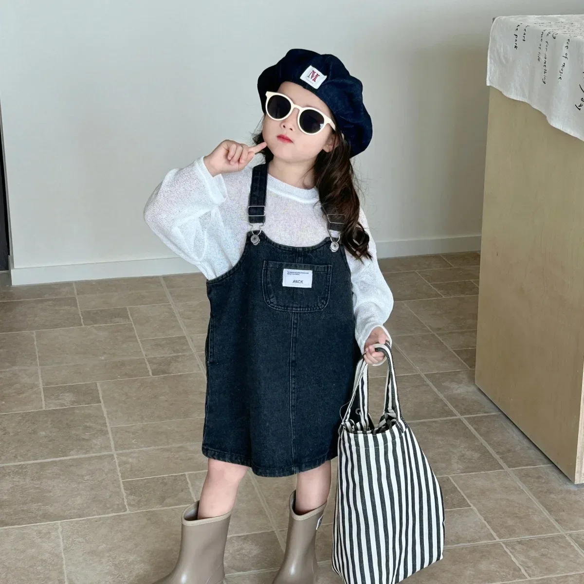 

New Fashion Casual Large Pocket Strap Casual Simple Solid Color Girls Dress Children Clothing Girls Denim Dress Spring 2025