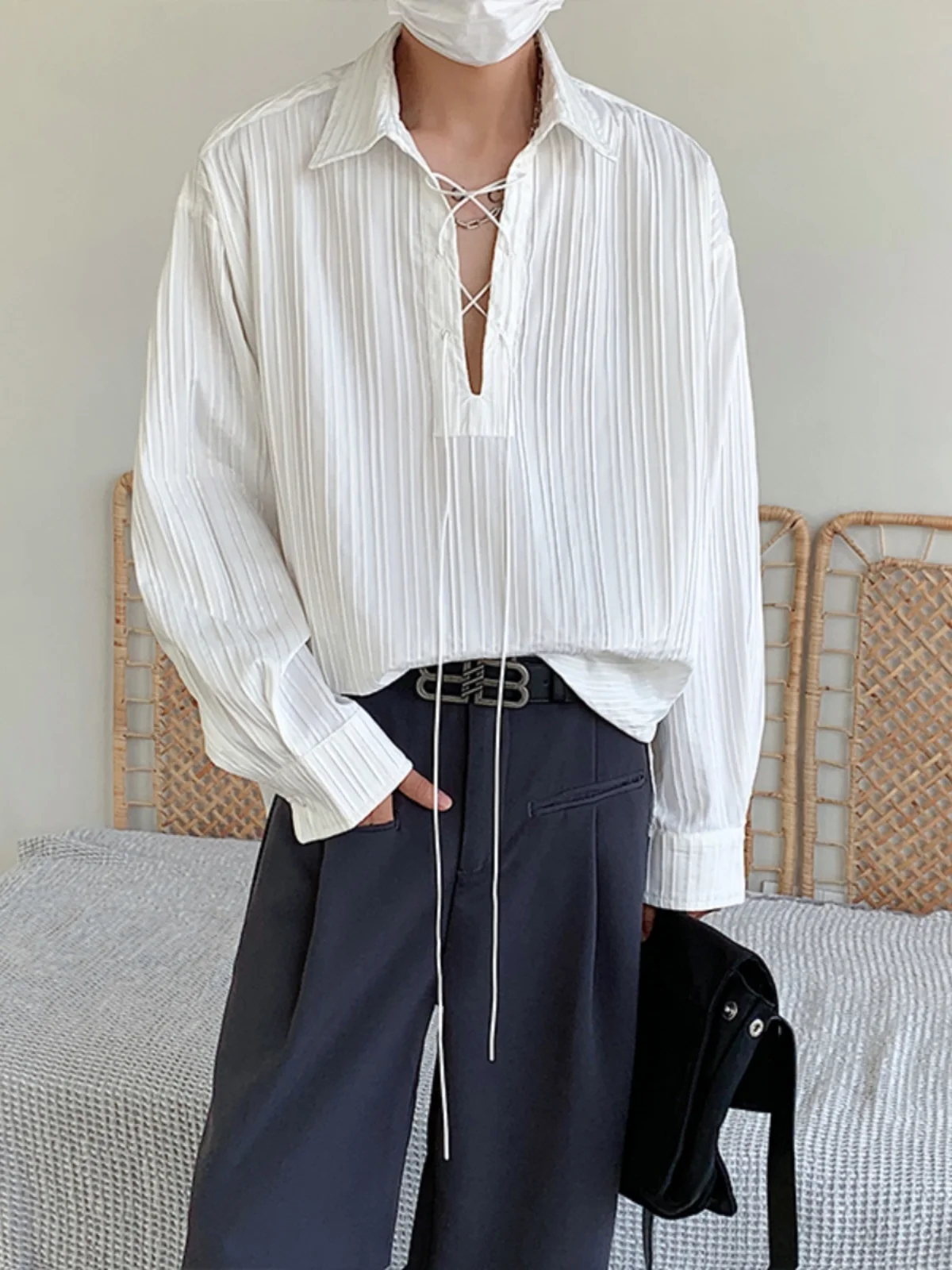 

Casual Loose Men's Long Sve irt Dstring Design White Folded Texture Versatile irt for Autumn Youth Faion