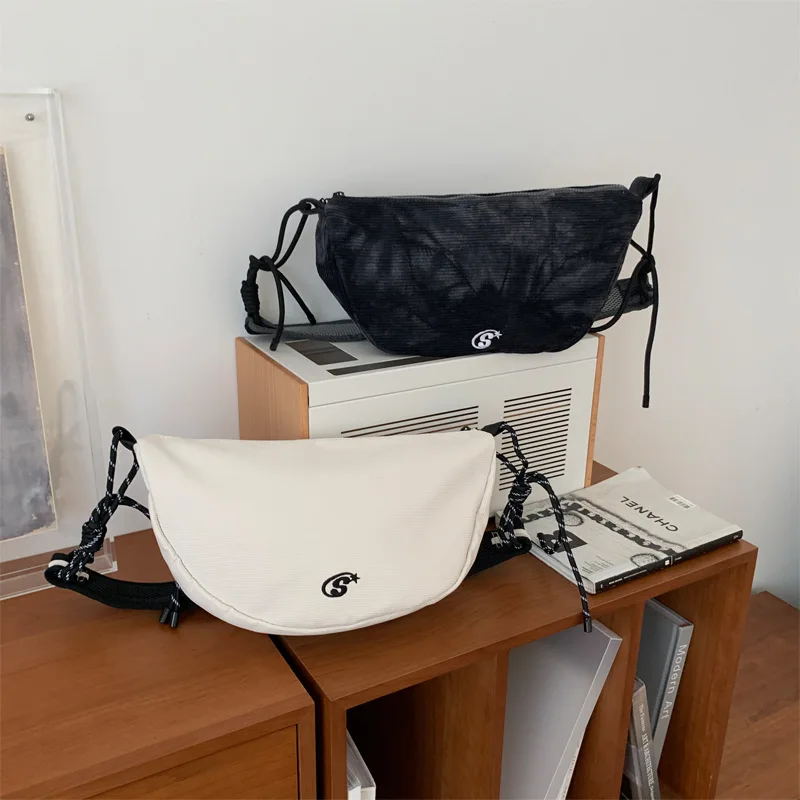 

2024 new American sports large capacity simple corduroy bag tide Internet celebrity fashion ins dumpling messenger bag