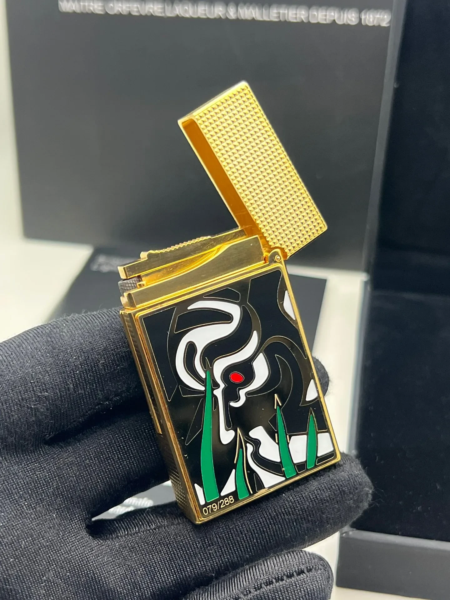 Metal Luxury Gas Lighters Limited Tiger Eye Bright Sound Lighter Butane Gas Cigarette Accessories Smoking Men Father Unique Gift