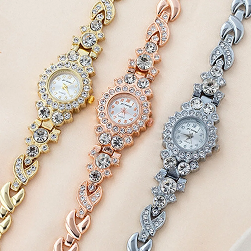 

Женские роскошные часы Модные браслеты Персонализированные часы-цепочка с бриллиантами Платья Темперамент Одинаковые ювелирные изделия