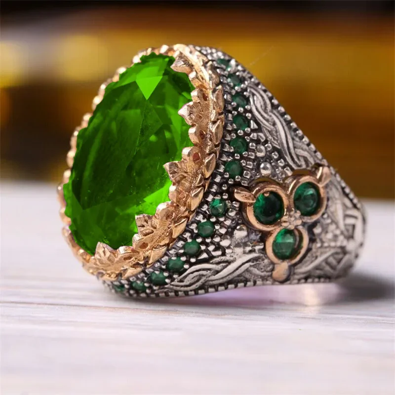 Inlaid Green Crystal Luxury Ring‘s for Men Personality Retro Big Gemstone  To Attend The Banquet Party Fashion Casual Jewelry