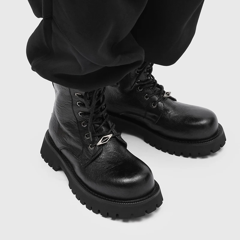 New Autumn Winter Men Thick Soled High Top Boots with Metal Decoration Pleated Texture Increased Anti Slip Trendy Boots