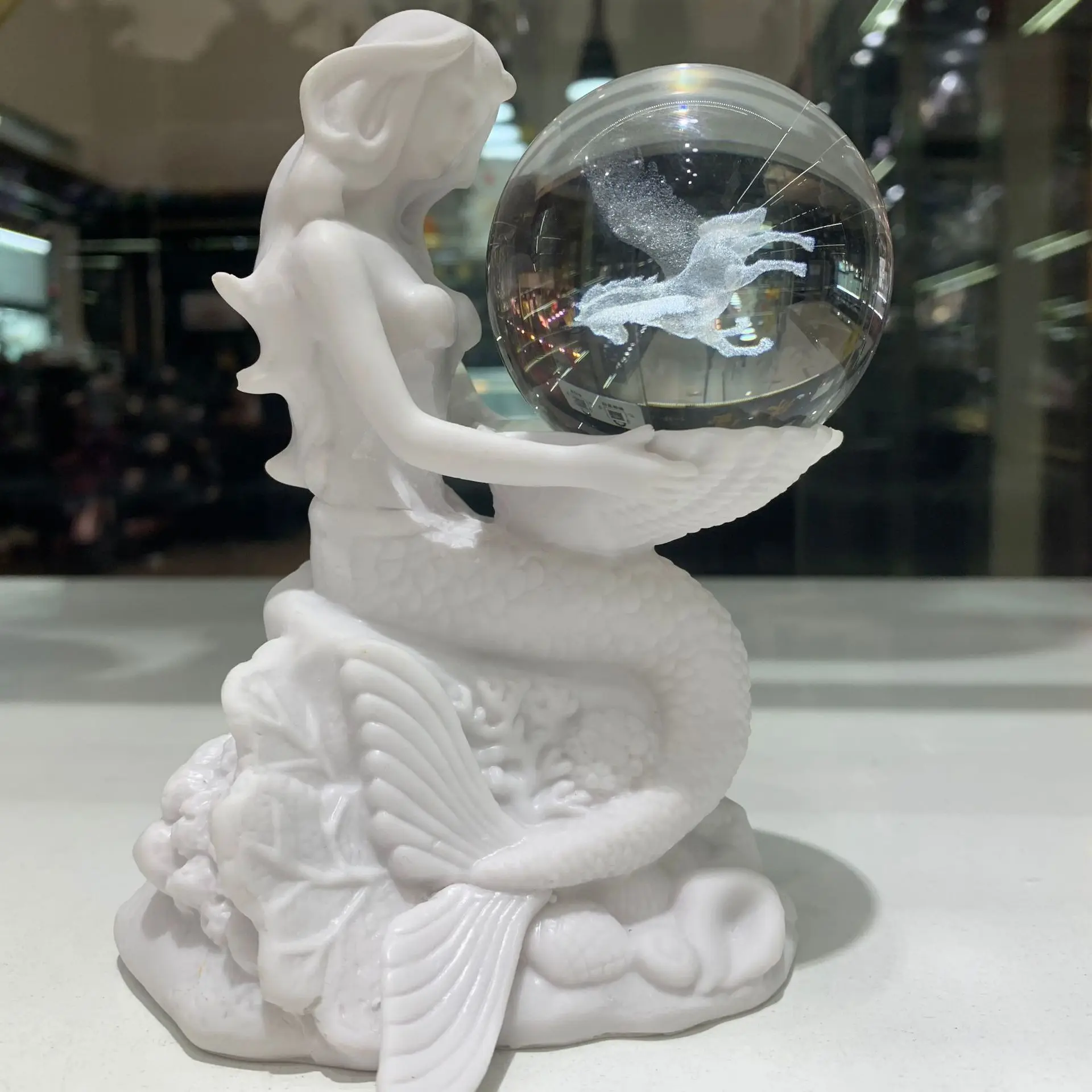 1PC Crystal Ball Base Sexy Mermaid Resin Ball Seat Creative Crafts Spherical Storage Stents Office Home Ornament Decor Supplies