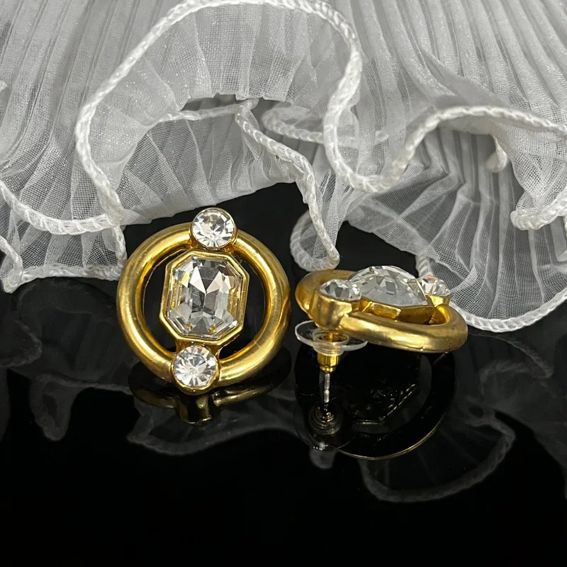 Retro palace style round hollow earrings golden noble earrings  ear clip design pendientes pequeños