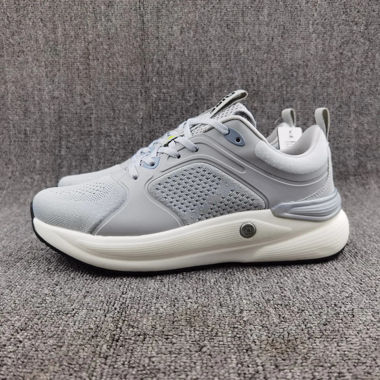 

2025 Summer Hot Sale Unisex Breathable Wear-resistant Professional Running Shoes Neutral Running Trainers Athletic Shoes