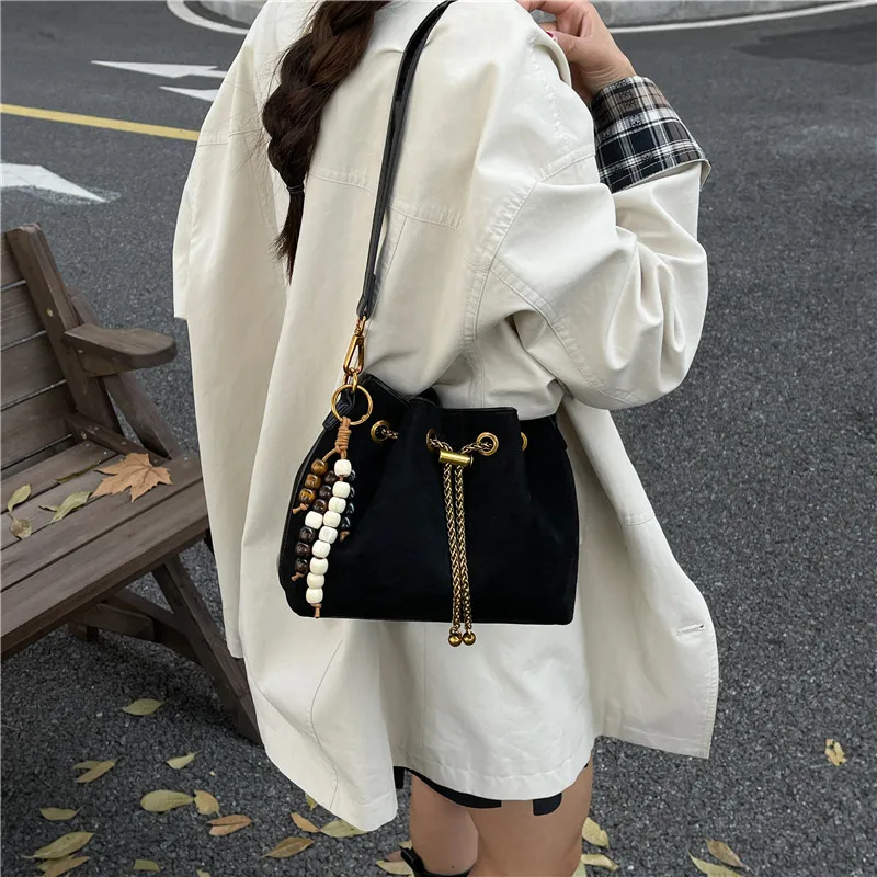 

2025 Fall Retro Chic Crossbody Bag, Niche Design Quilted Chain Strap Shoulder Purse, Vintage Inspired Hobo for Casual Outing