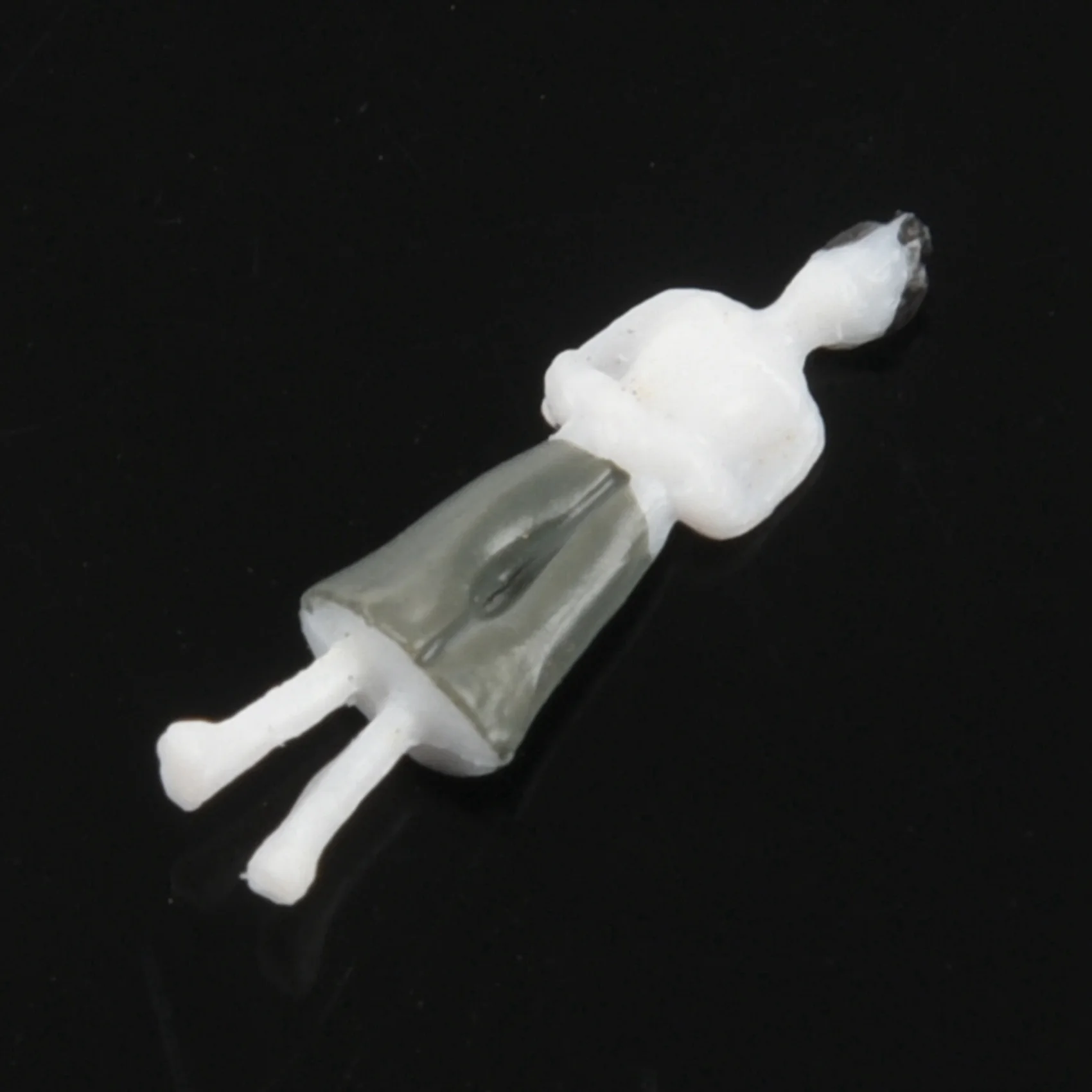 300Pcs HO Scale 1:100 Mix Painted Model Train Park Street Passenger People Figures