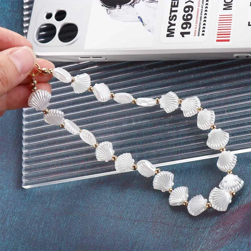 Telephone Jewelry Key Chain Shell Beaded Love Heart Pendant Mobile Phone Lanyard Phone Strap Mobile Phone Chain Phone Charm